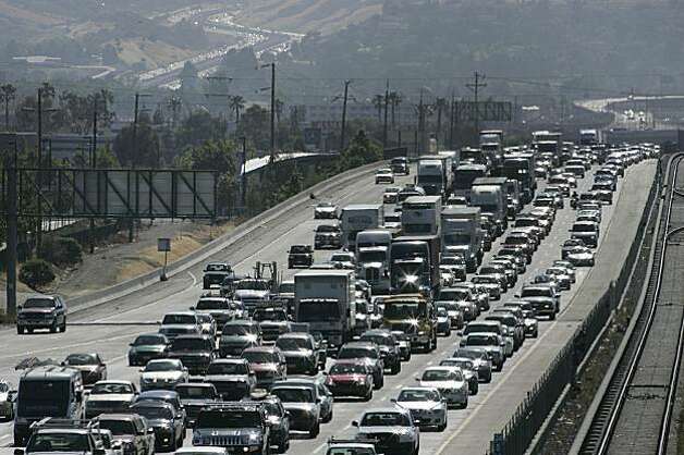 Update traffic alert: i 580 snarled in livermore from two 