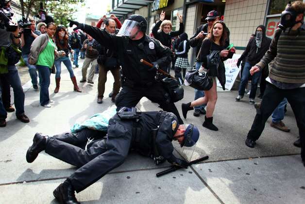 MAY DAY PROTESTS IN SEATTLE TURN VIOLENT - seattlepi.