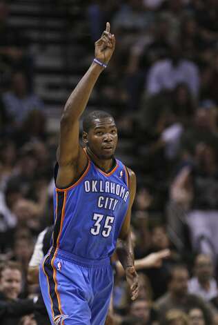 Oklahoma City Thunder's Kevin Durant (35) gestures after a play during the first half of game two of the NBA Western Conference Finals in San Antonio, Texas on Tuesday, May 29, 2012. Edward A. Ornelas/Express-News (Edward A. Ornelas / San Antonio Express-News) / SA