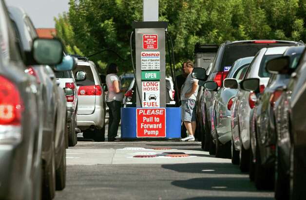 Short supplies keep gas prices rising in Calif. - Times Union