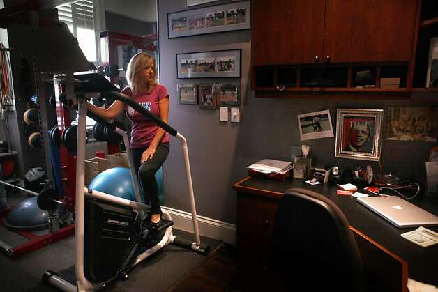 Kay Edelman says she sometimes finds it hard to exercise as she worries about an Obama loss. Photo: Liz Hafalia, The Chronicle / SF