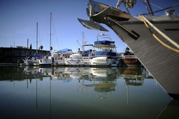 About half of the 144 people living on boats when Pete's Harbor management sent eviction notices last month have left. Photo: Michael Short, Special To The Chronicle / SF