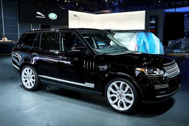 LOS ANGELES, CA - NOVEMBER 28:  The all-new Range Rover on display at the Jaguar Land Rover stand at the LA Auto Show on November 28, 2012 in Los Angeles, California. Photo: Neilson Barnard, Getty Images For Jaguar Land Rov / SF
