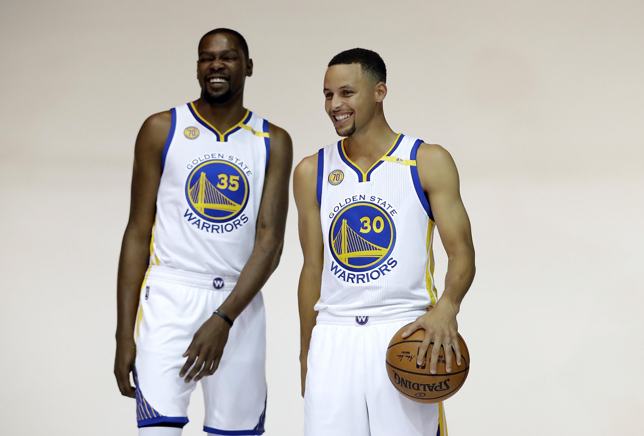 Warriors look 'pretty' in first practice of training camp
