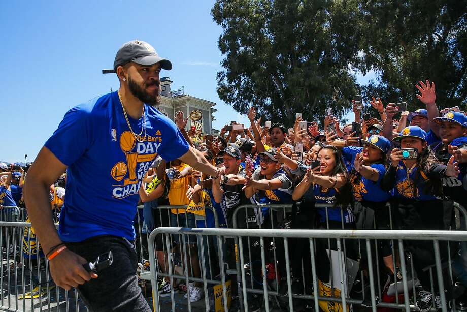 JaVale McGee Reportedly Agrees to Contract to Re-Sign with Warriors