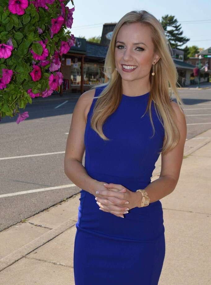 Fox 26 Houston adds reporter Ivory Hecker from Minneapolis
