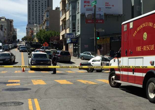 Armed burglar barricaded in SF Chinatown apartment