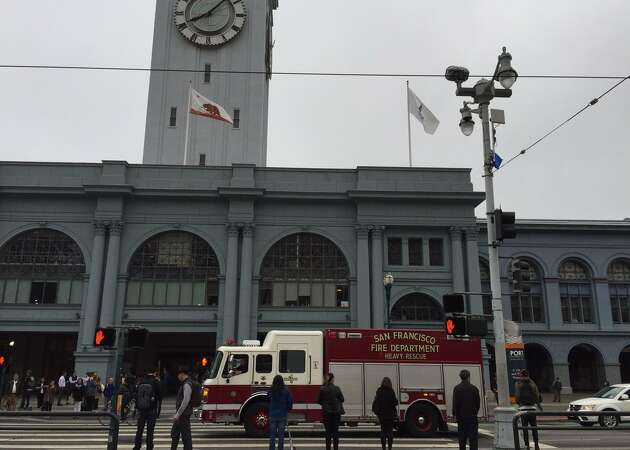 Firefighters douse smoke on roof of Ferry Building