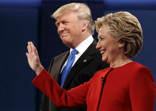 Clinton, Trump offer sharp contrasts in aggressive 1st debate
