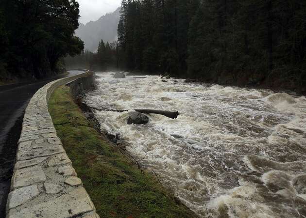 Yosemite drenched, but spared intense flood damage