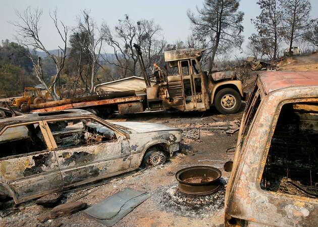 Firefighters gaining upper hand in battle to save Gold Rush town
