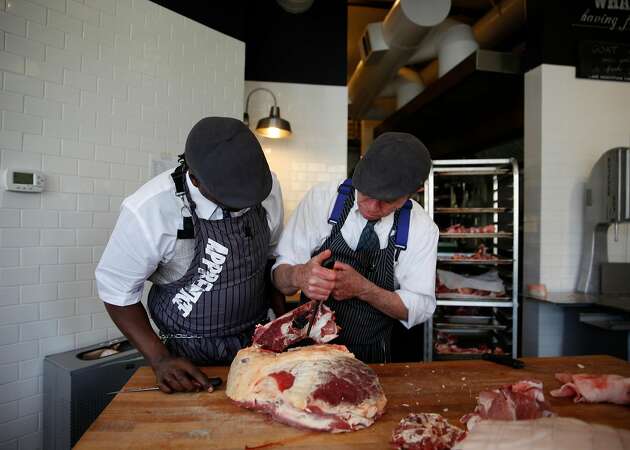 Berkeley butcher shop puts up animal rights sign after protests