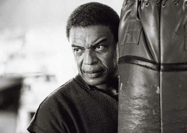 Bernie Casey, former football player, actor and painter, dies