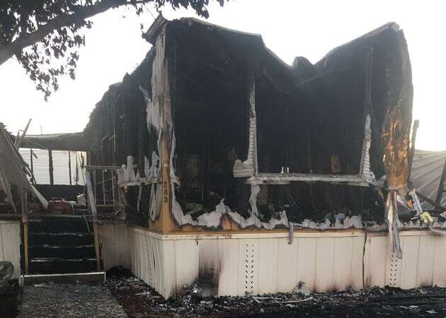 Two dead in San Leandro mobile home fire
