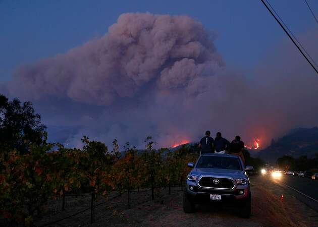 Live updates: 17 dead in Wine Country fires; Sonoma Valley area evacuated
