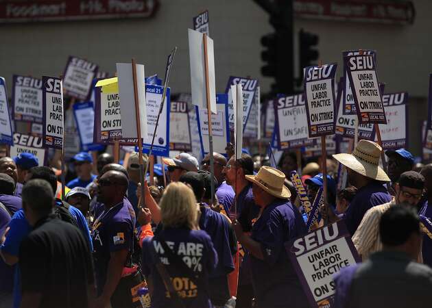 Oakland city workers strike as talks break down; mayor calls walkout unlawful