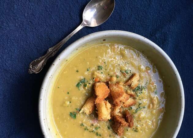 Repertoire: Split pea soup for homey holiday gatherings
