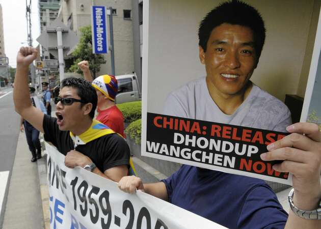 Tibetan filmmaker jailed in China flees to meet his family in Bay Area